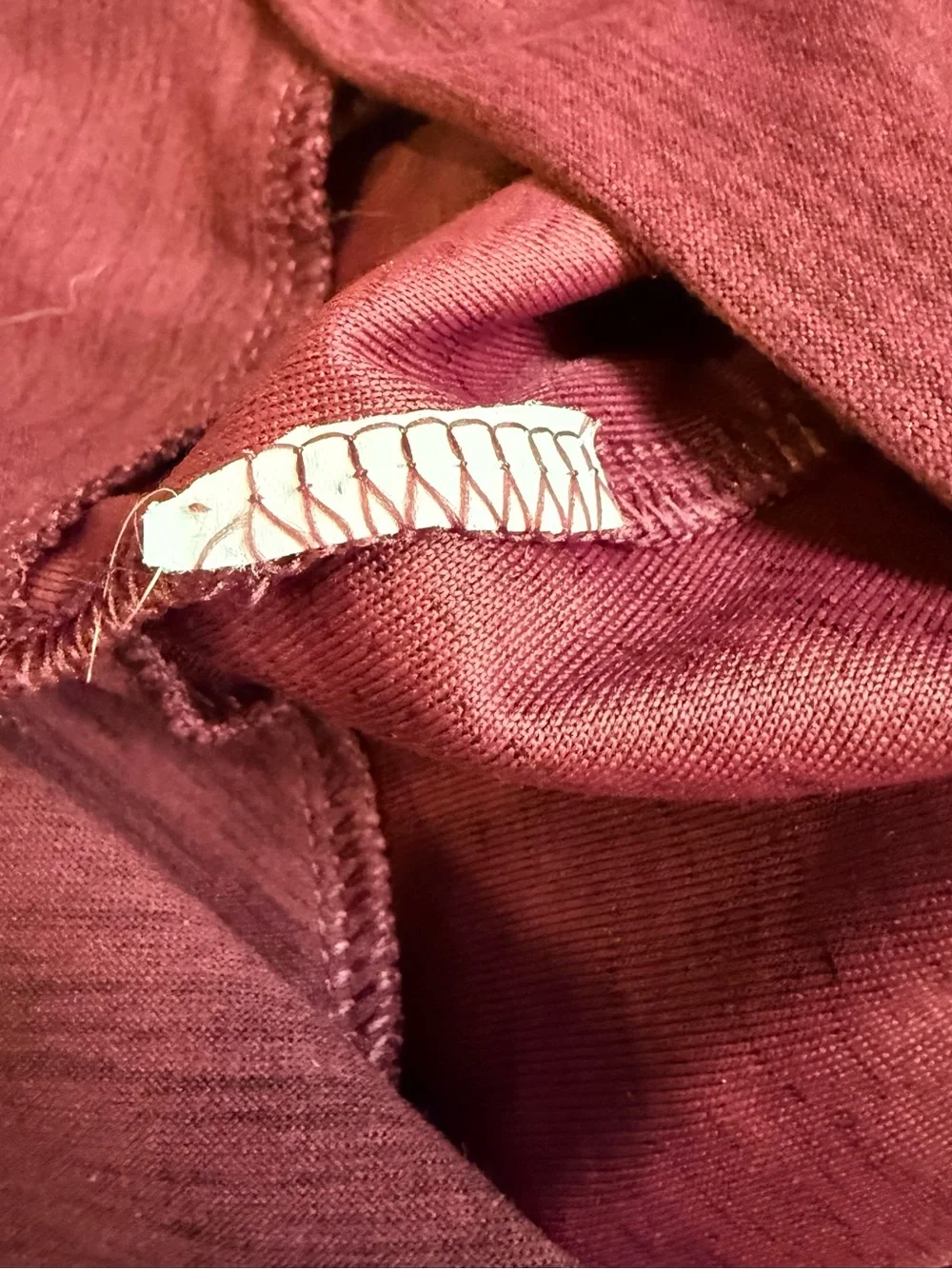 Old Navy Active Women's XS Burgundy Twist-Front Top Lightweight Mock Neck